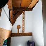 Am Mit Garten Und Kamin *